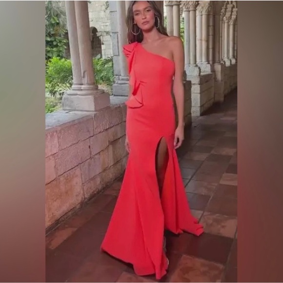 Ava Presley stunner! Was worn once by my daughter for her senior prom! - Picture 2 of 3